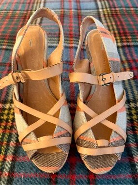Size 5.5 Schuler & Sons Neo Striped Burlap Fabric Wedge Heeled Sandals